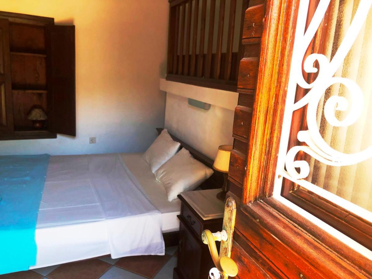 Machi'S House Aparthotel Plaka  Bagian luar foto