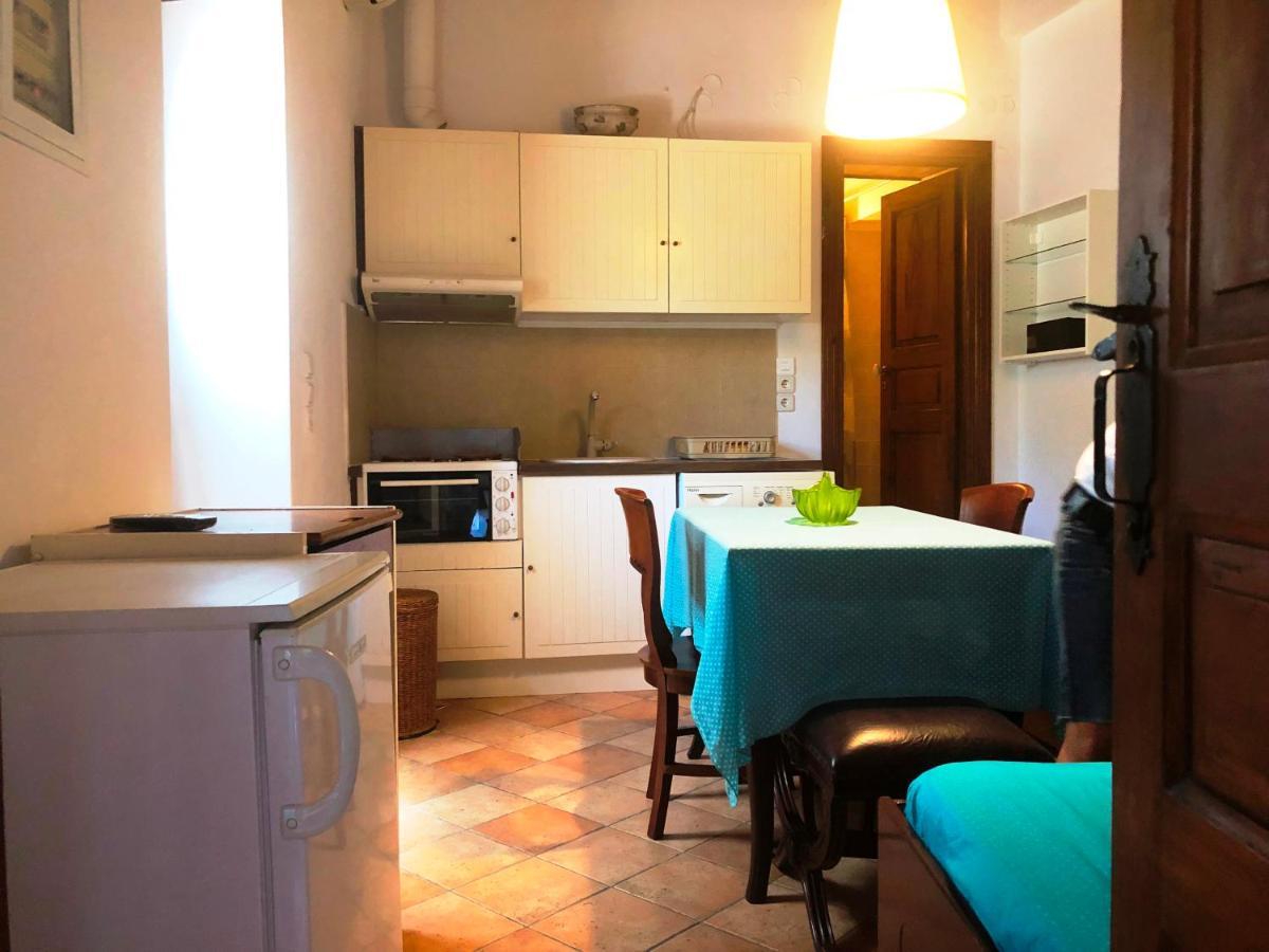 Machi'S House Aparthotel Plaka  Bagian luar foto