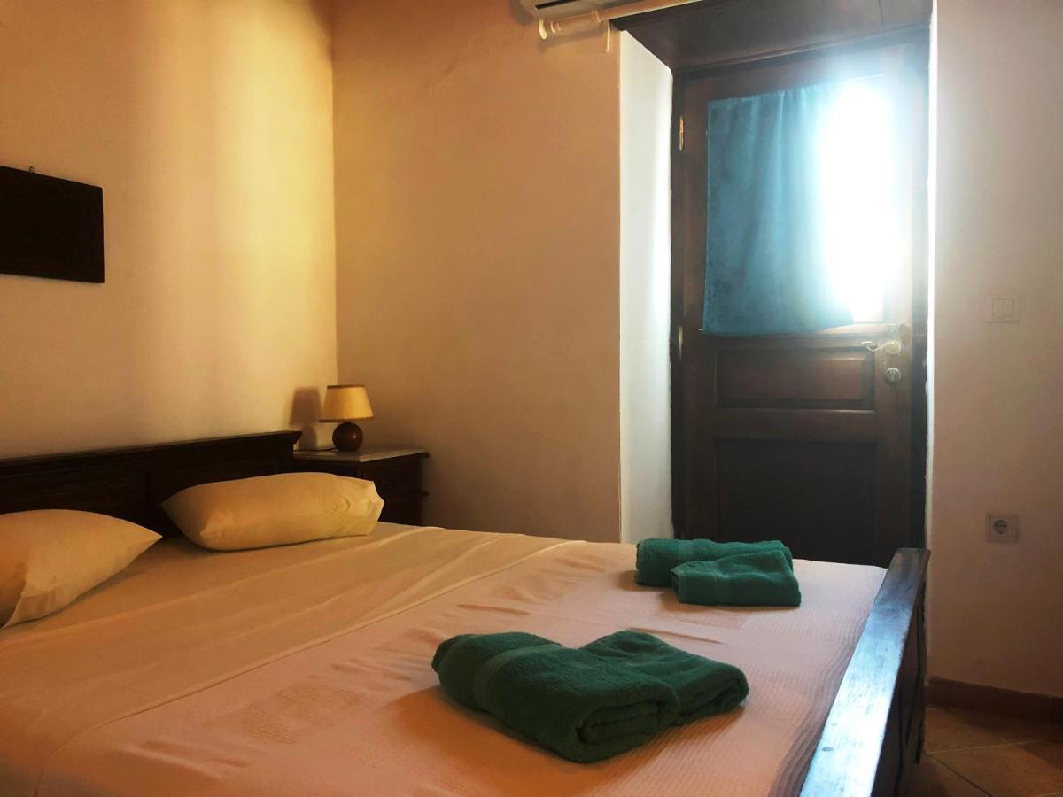 Machi'S House Aparthotel Plaka  Bagian luar foto