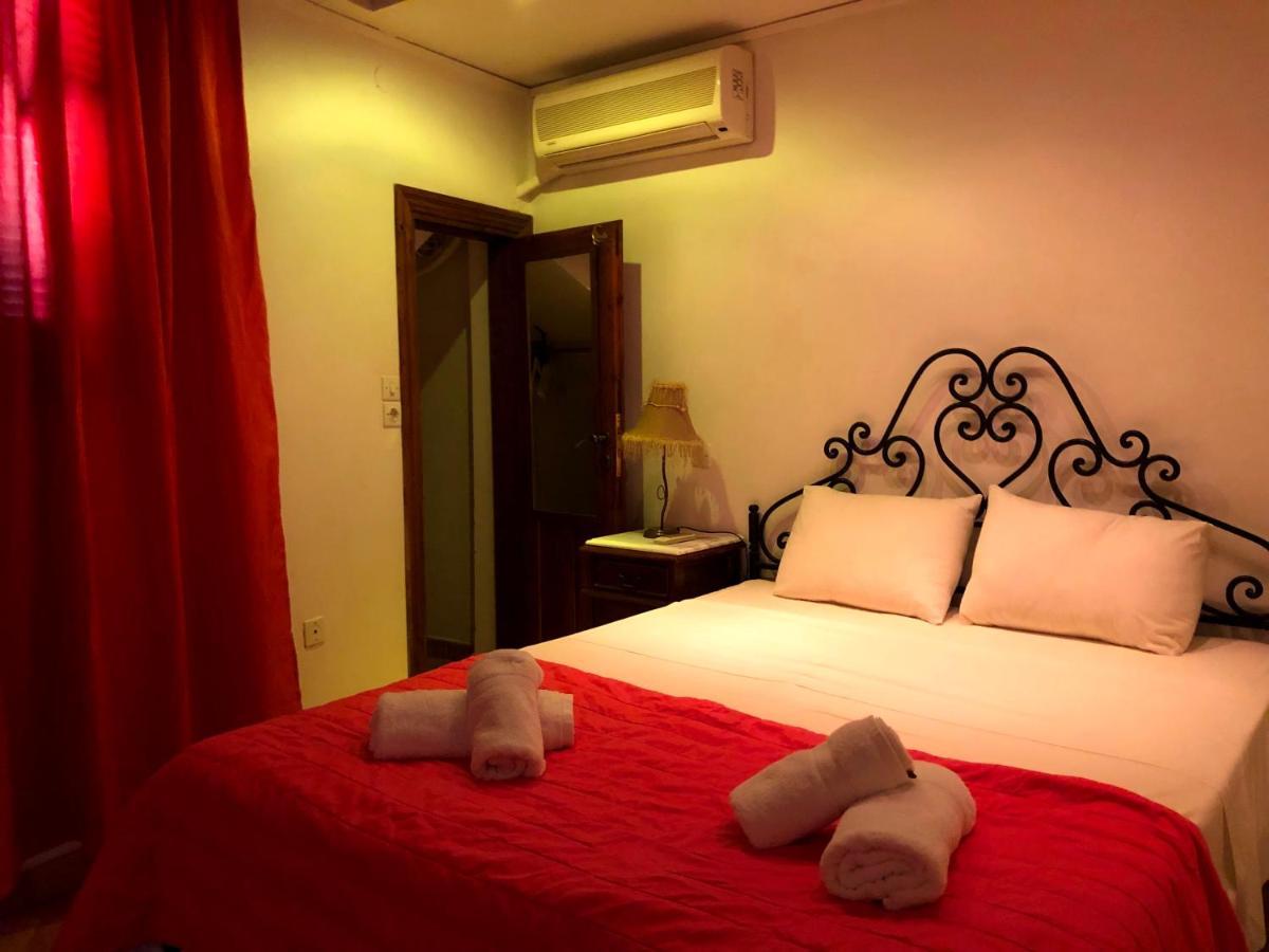 Machi'S House Aparthotel Plaka  Bagian luar foto